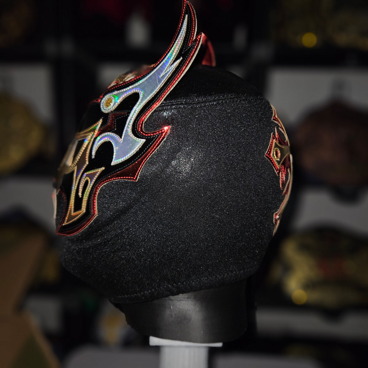 Myzteziz Jr. Black/Red/Gold Pro-grade Adult Size Mask