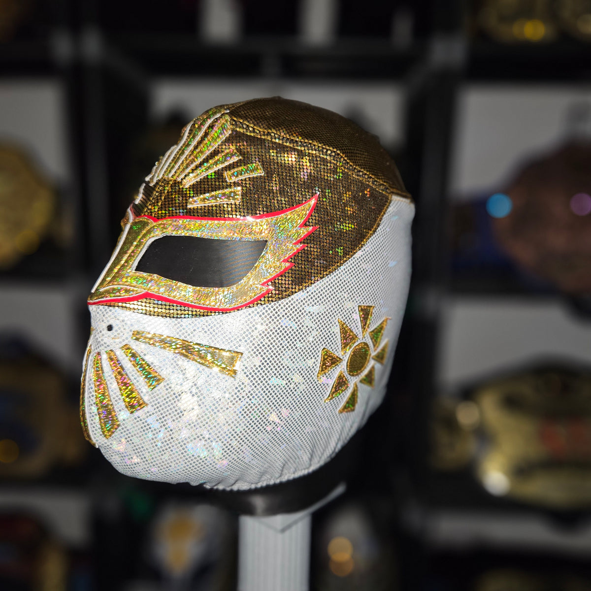 Mistico Gold & White Semi Pro Adult Size Mask