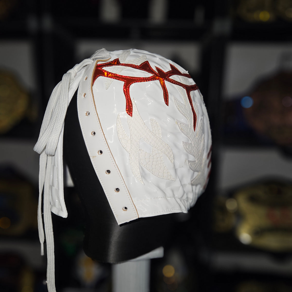 Soberano Jr White & Red Semi Pro Adult Size Mask
