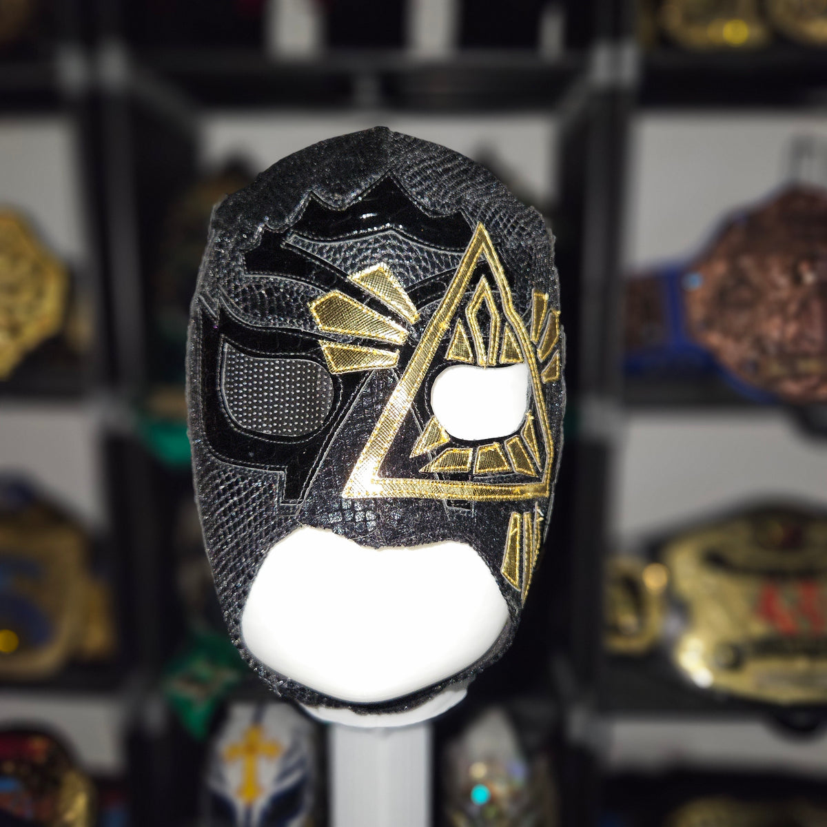 Soberano Jr Black & Gold Semi Pro Adult Size Mask