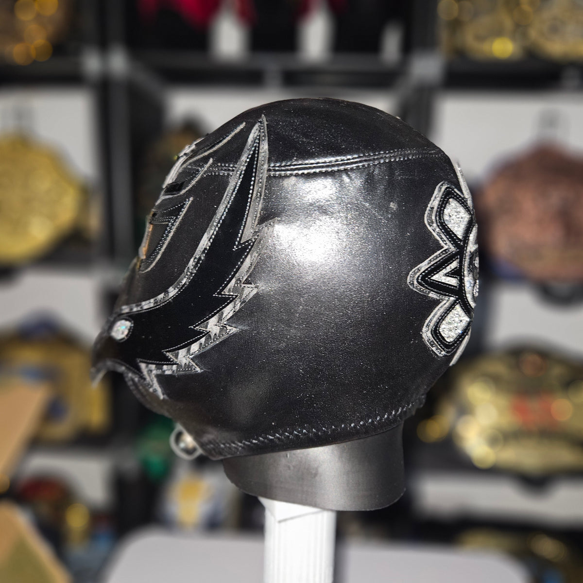 Rey Black Pro-grade Mask