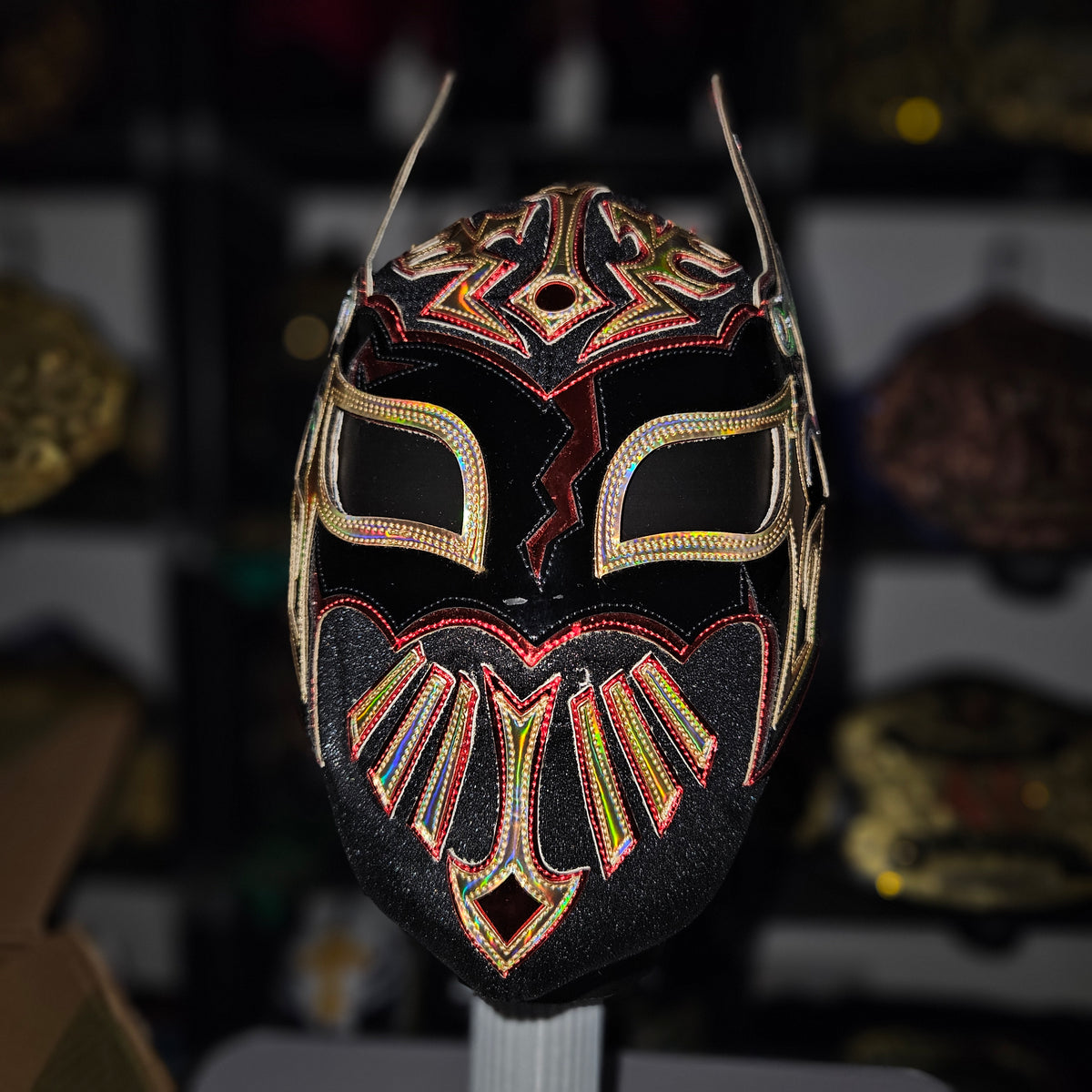 Myzteziz Jr. Black/Red/Gold Pro-grade Adult Size Mask