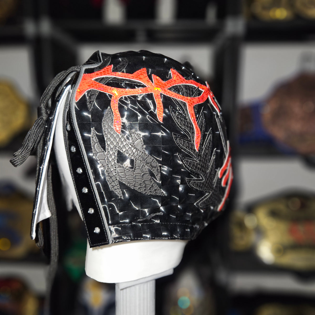 El Soberano Jr Black & Red Semi Pro Adult Size Mask