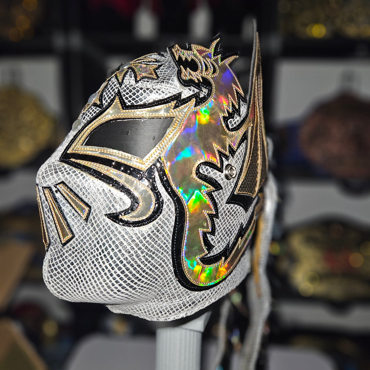 Dralistico White & Gold Pro-grade Adult Size Mask
