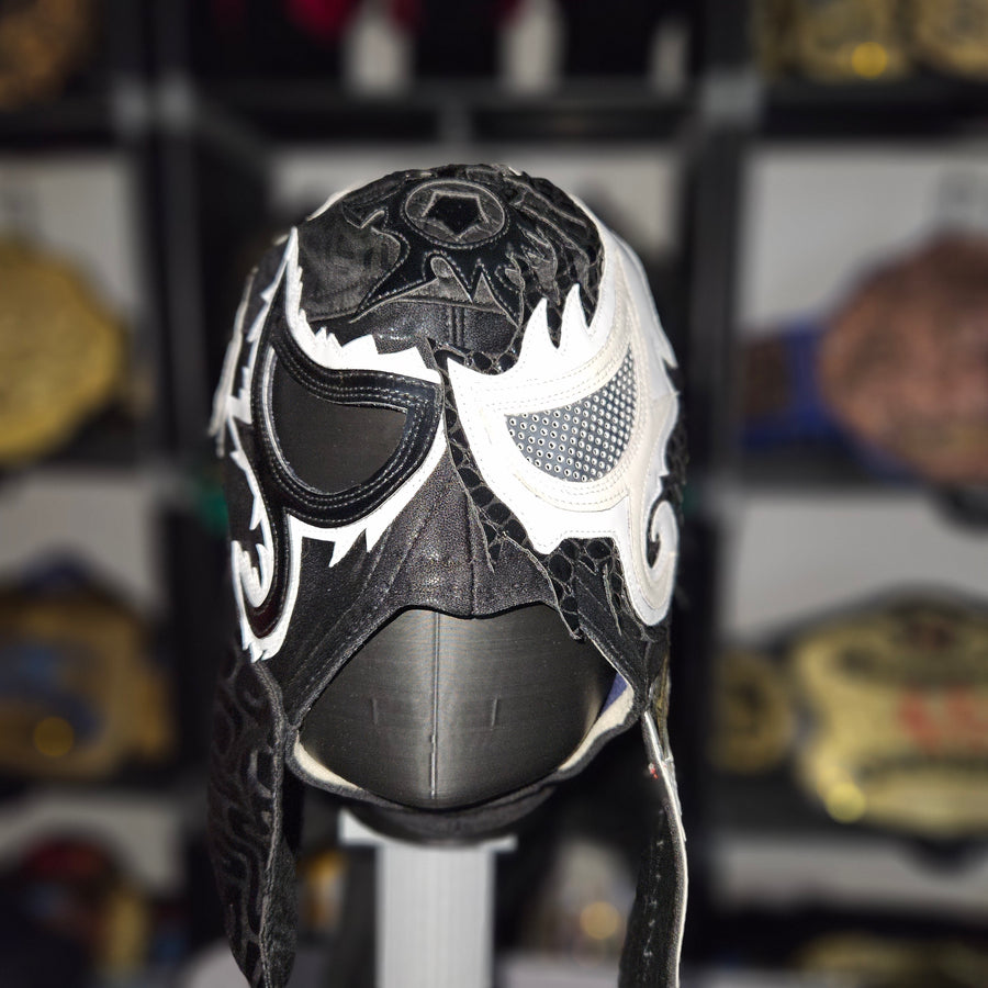 Penta Venom Style Adult Size Pro-grade Mask