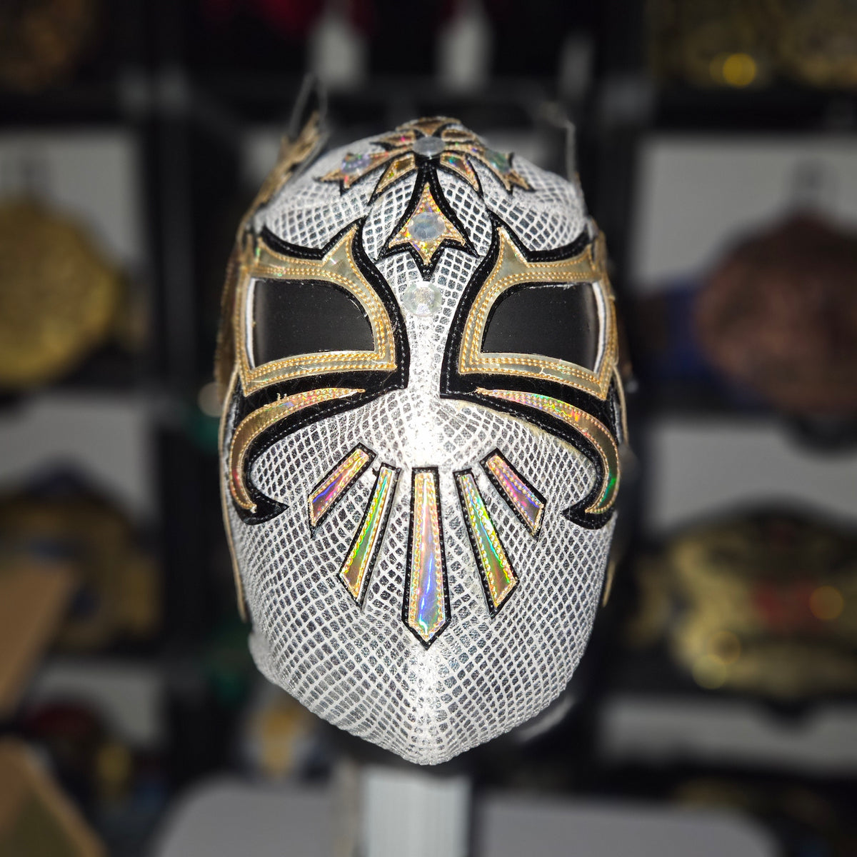 Dralistico White & Gold Pro-grade Adult Size Mask