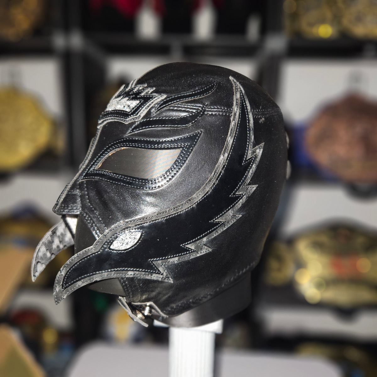 Rey Black Pro-grade Mask