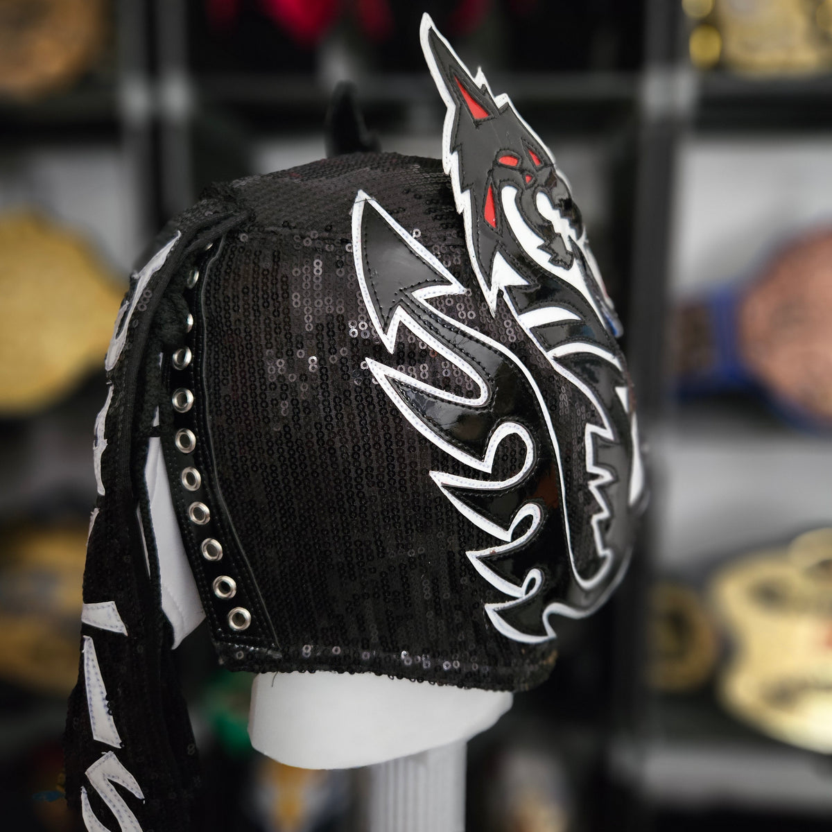 Dragon Lee Black & White Pro-grade Adult Size Mask