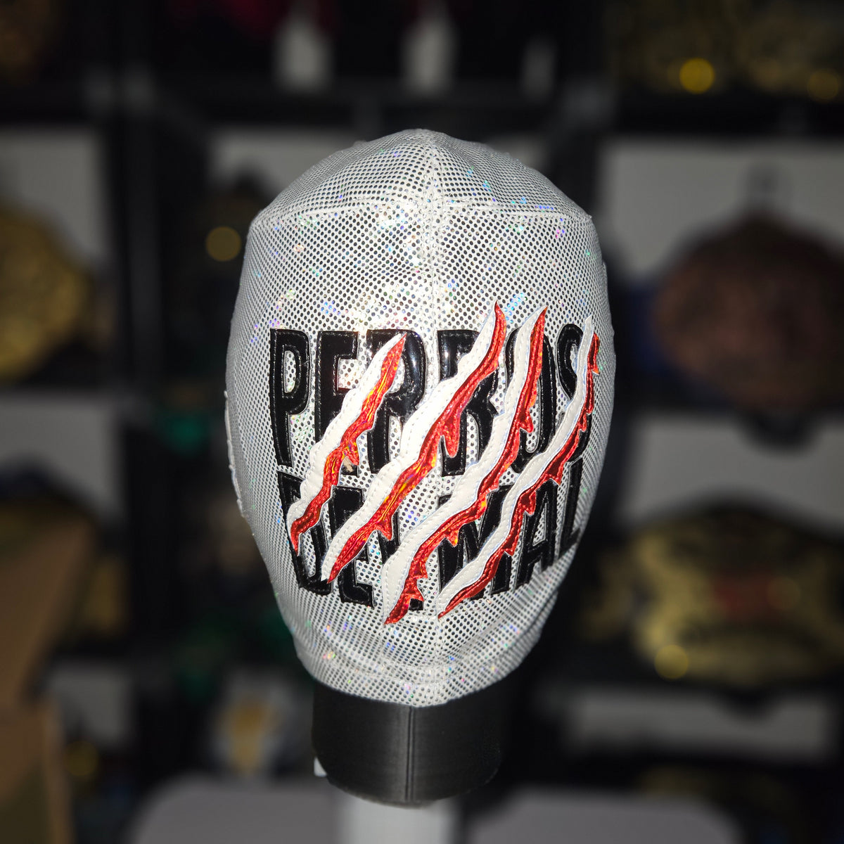 Mistico Perros Del Mal Adults Pro-grade Mask