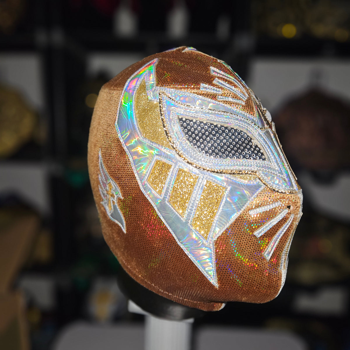 Mistico Gold & White Pro-grade Adult Size Mask