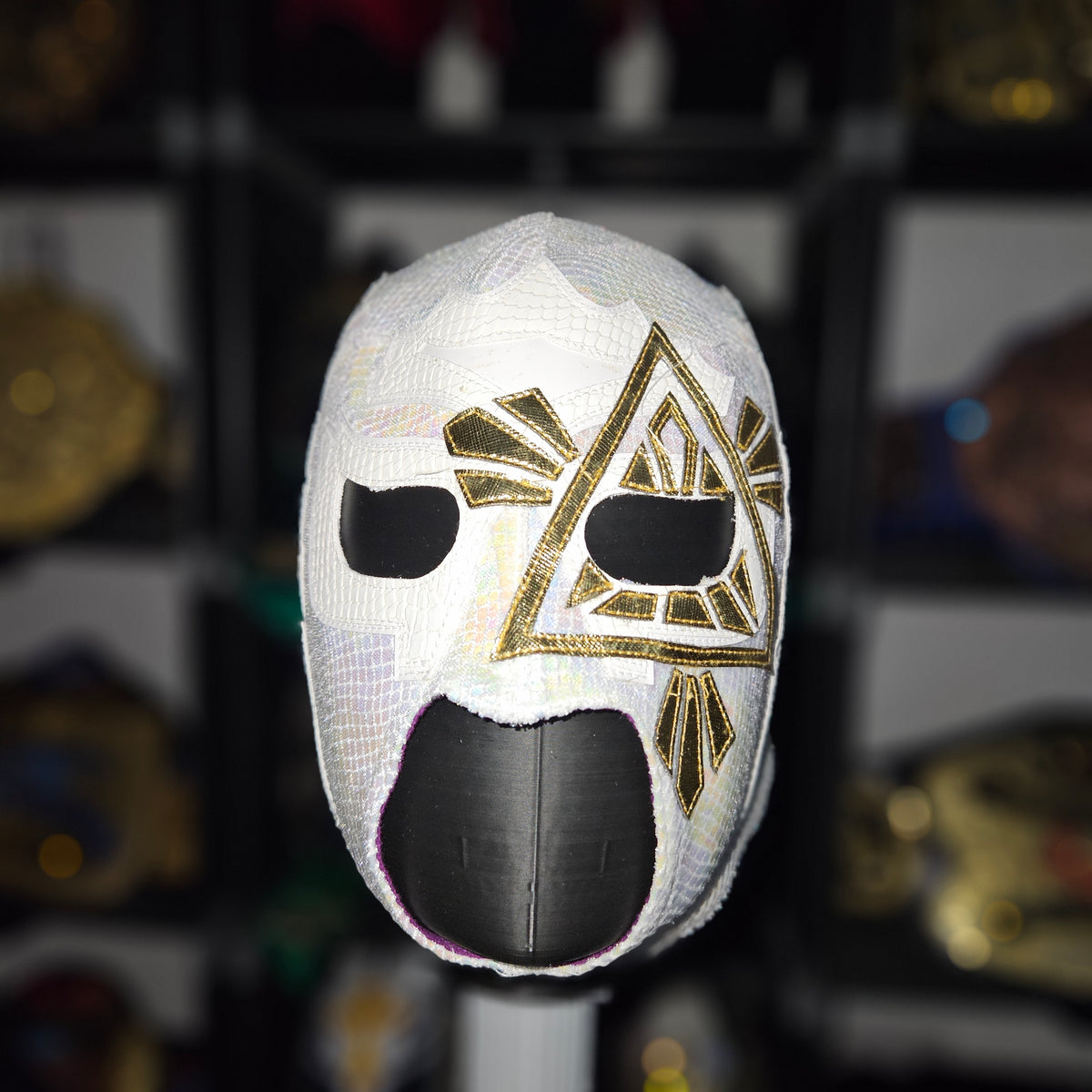 Soberano Jr White & Gold Semi Pro Adult Size Mask