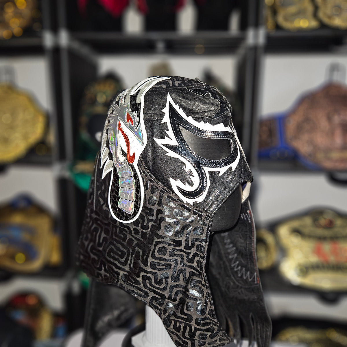Penta Venom Style Adult Size Pro-grade Mask