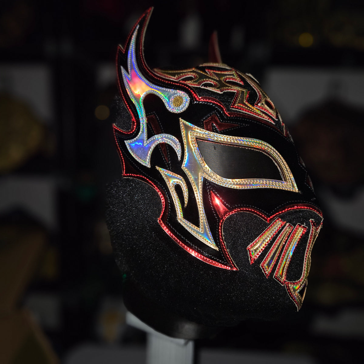 Myzteziz Jr. Black/Red/Gold Pro-grade Adult Size Mask