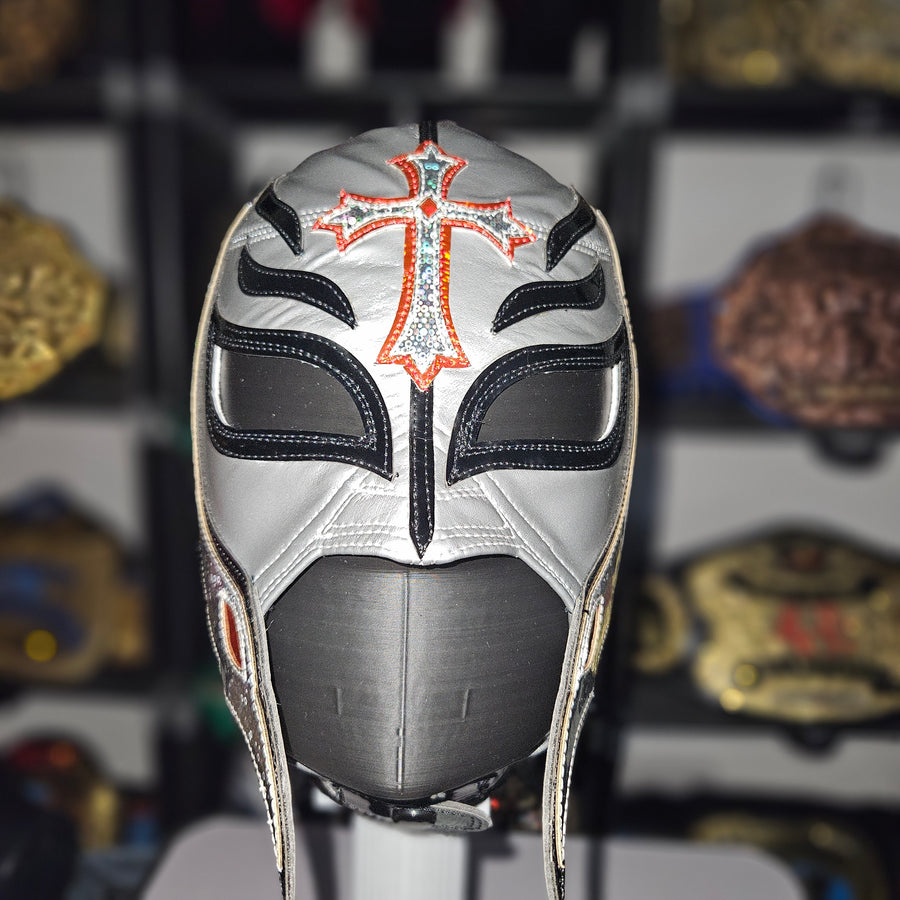 Rey Silver Pro-grade Adult Size Mask