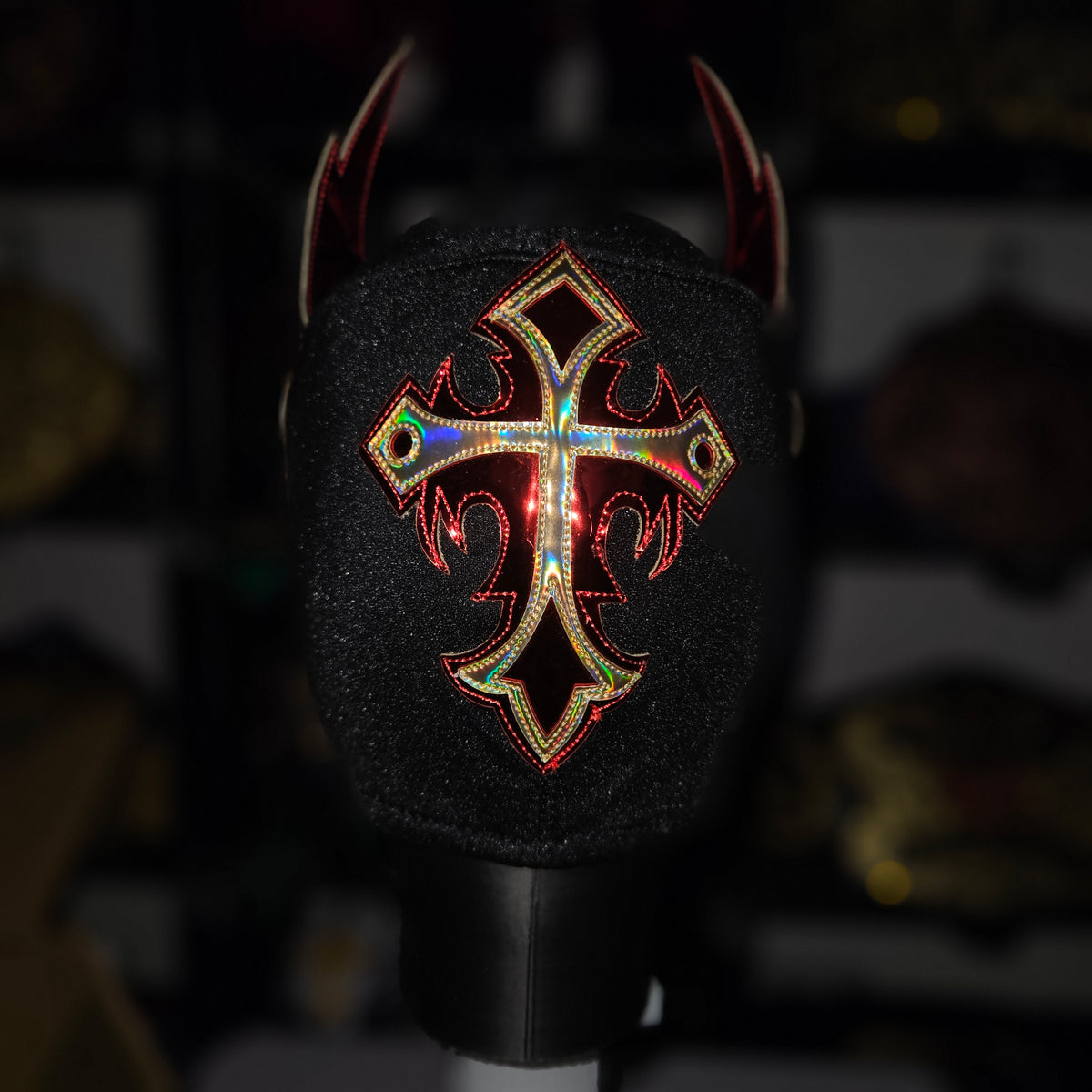 Myzteziz Jr. Black/Red/Gold Pro-grade Adult Size Mask