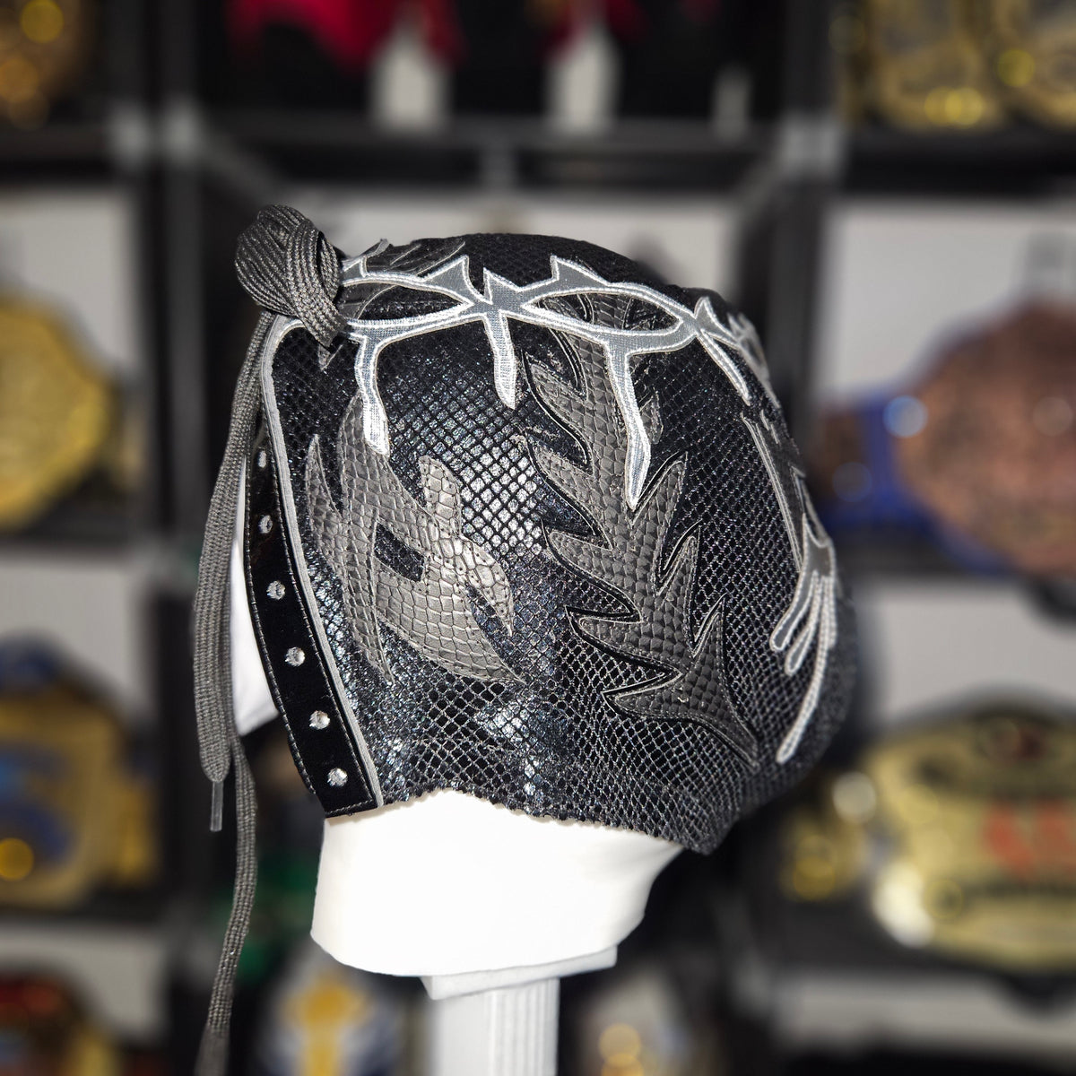 Soberano Jr Black & Silver Semi Pro Adult Size Mask