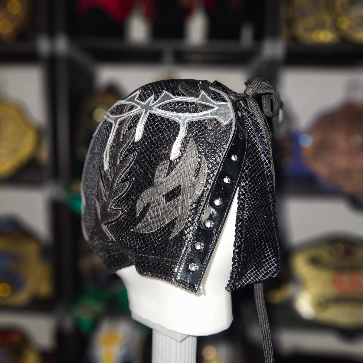 Soberano Jr Black & Silver Semi Pro Adult Size Mask
