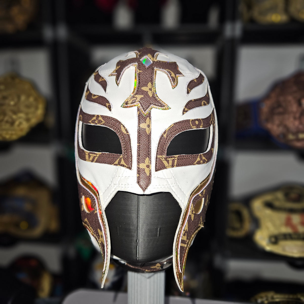 Rey White LV Adult Size Pro-grade Mask